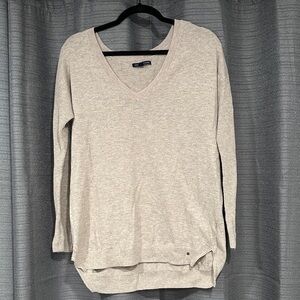 American Eagle Women's V-Neck Sweater